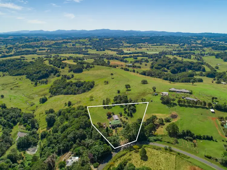 16 Satinwood Drive, Mcleans Ridges NSW 2480