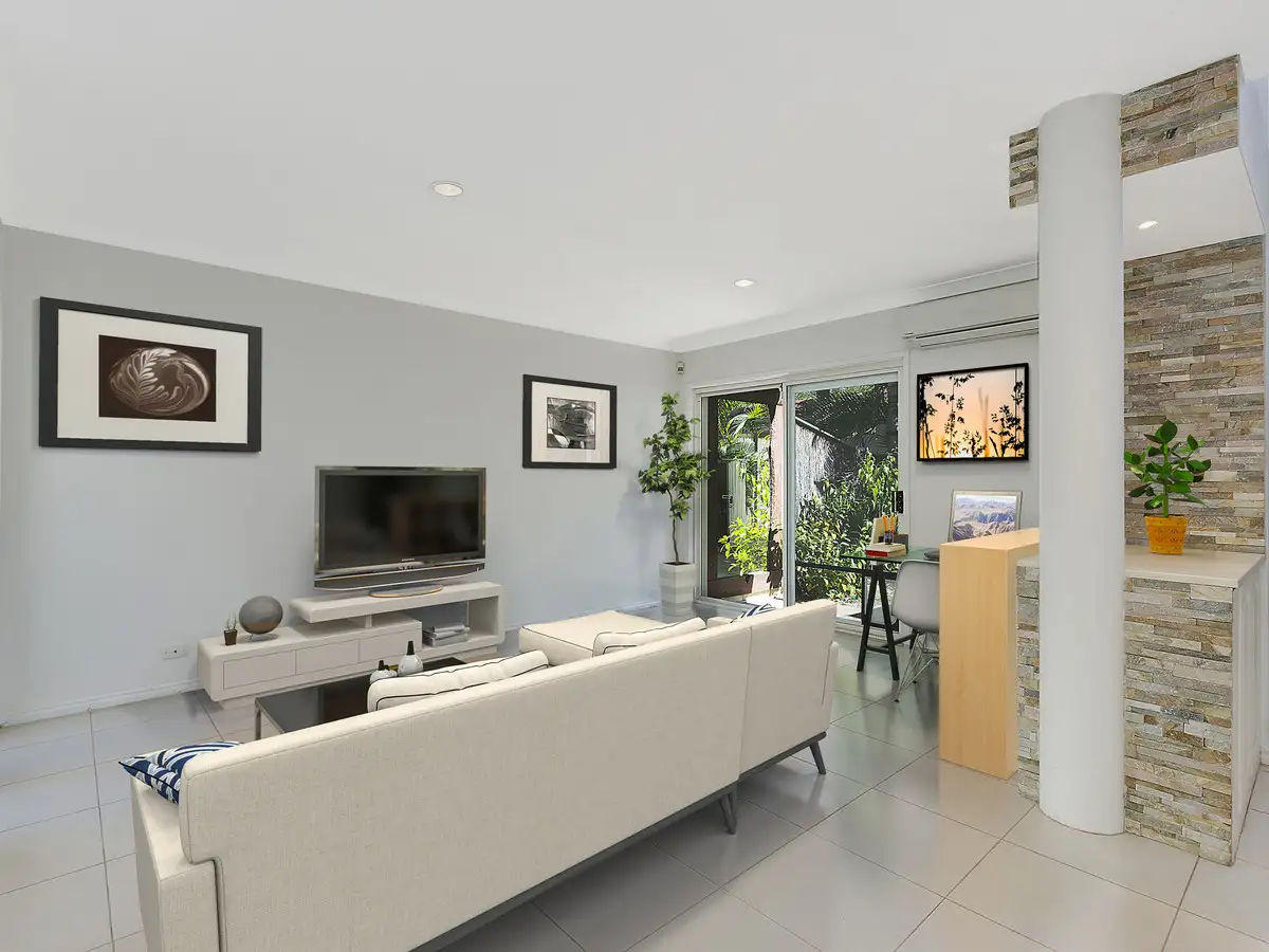 Main view of Homely unit listing, 8112 Magnolia Gardens Court, Hope Island QLD 4212