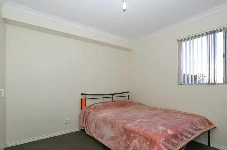 Sixth view of Homely unit listing, 15/11 Norman Street, St James WA 6102