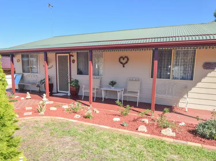 36 Demondrille Street, Young NSW 2594