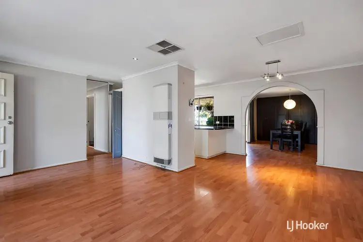 Fifth view of Homely house listing, 5 Nilpena Court, Craigmore SA 5114