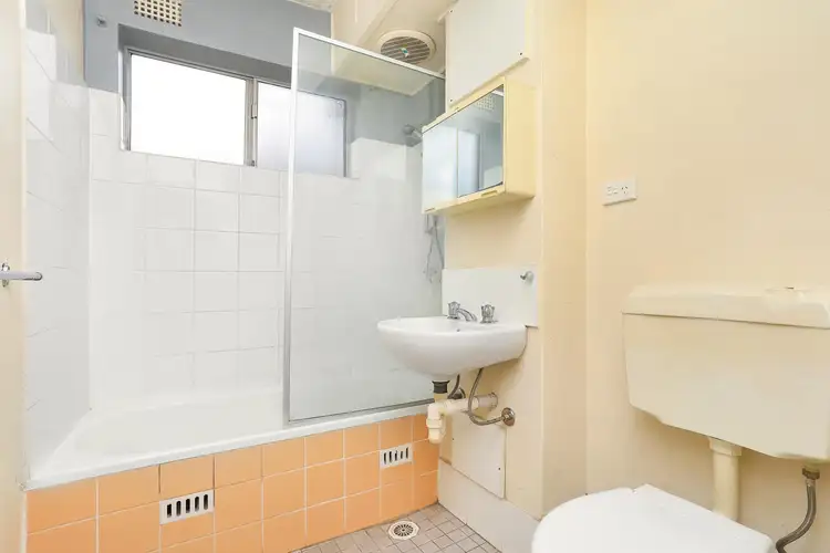 Sixth view of Homely apartment listing, 3/19 Mascot Drive, Eastlakes NSW 2018