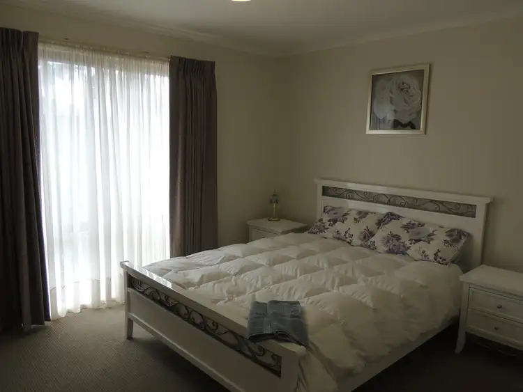 Fifth view of Homely unit listing, Unit 7/10 Betts Court, Swan Hill VIC 3585