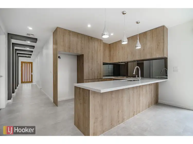 Seventh view of Homely house listing, 102 Gallantry Avenue, Craigieburn VIC 3064