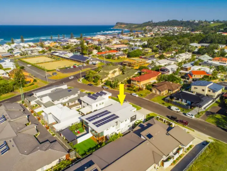 Third view of Homely house listing, 1/6 Megan Crescent, Lennox Head NSW 2478