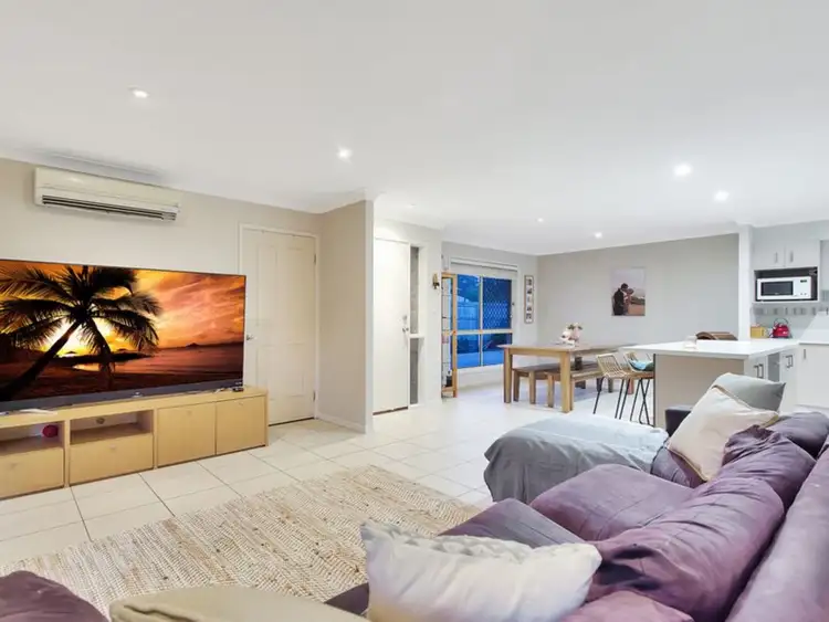 Fifth view of Homely semi-detached listing, 2/7 Callicoma Court, Ormeau QLD 4208
