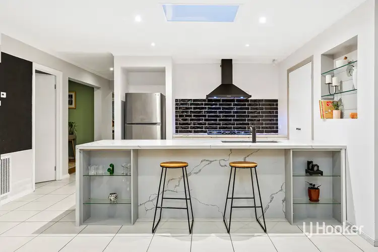 Sixth view of Homely house listing, 2 Manhattan Close, Sanctuary Lakes VIC 3030