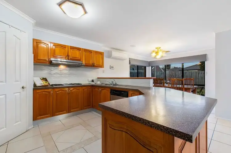 Fifth view of Homely house listing, 10 Ardenne Court, Narre Warren South VIC 3805