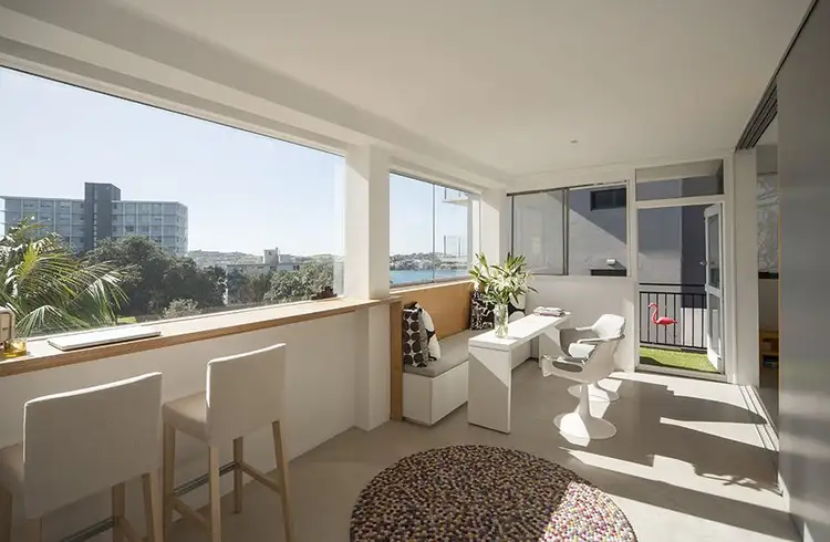 4/6-8 Sandridge Street