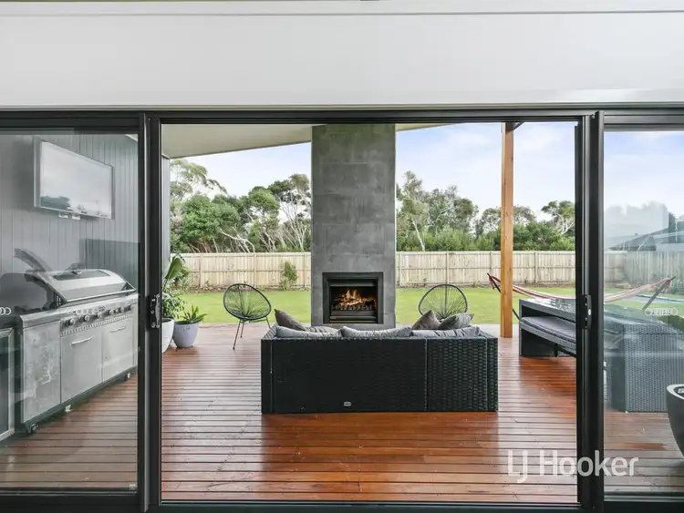 Fifth view of Homely house listing, 2 Radiata Place, Inverloch VIC 3996