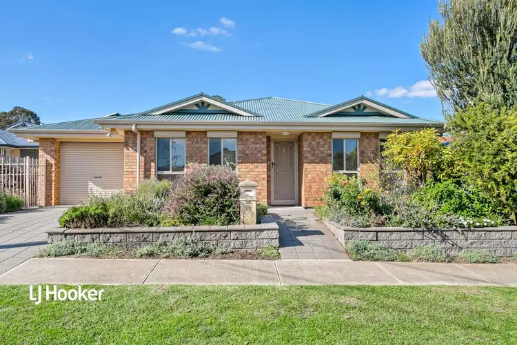 25 Raymond Road, St Agnes SA 5097