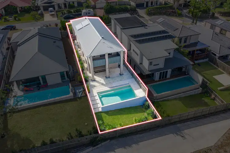 92 Oak Place, Mackenzie QLD 4156