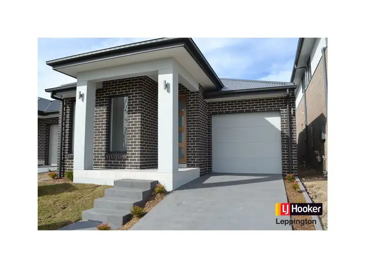 25 Hillston Circuit, Gregory Hills NSW 2557