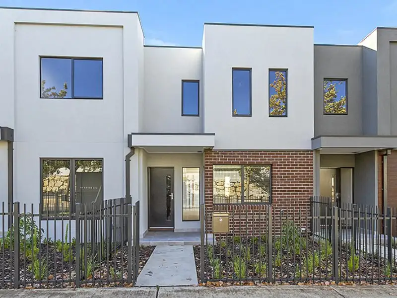 Main view of Homely townhouse listing, 35 Linacre Drive, Bundoora VIC 3083