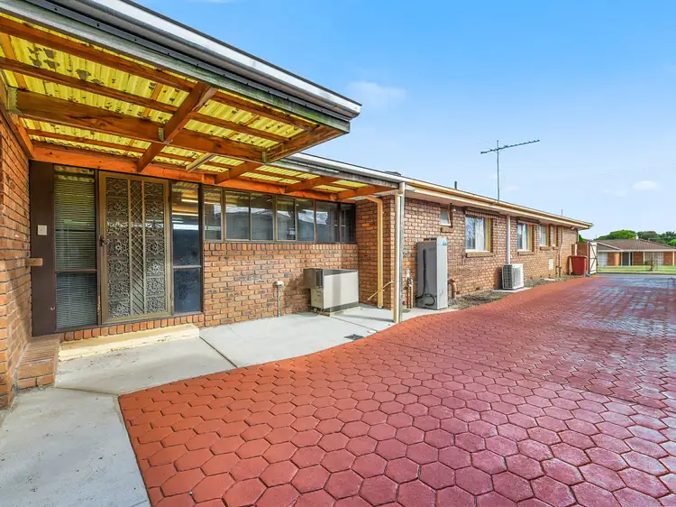 Sixth view of Homely house listing, 6 Glenbourne Road, Cranbourne VIC 3977
