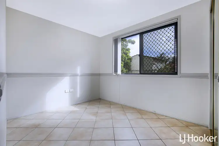 Third view of Homely unit listing, 2/19 Prince Edward Parade, Redcliffe QLD 4020
