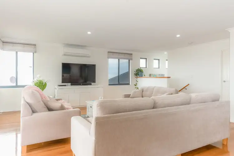 Fourth view of Homely house listing, 10 Tobar Road, Dalyellup WA 6230