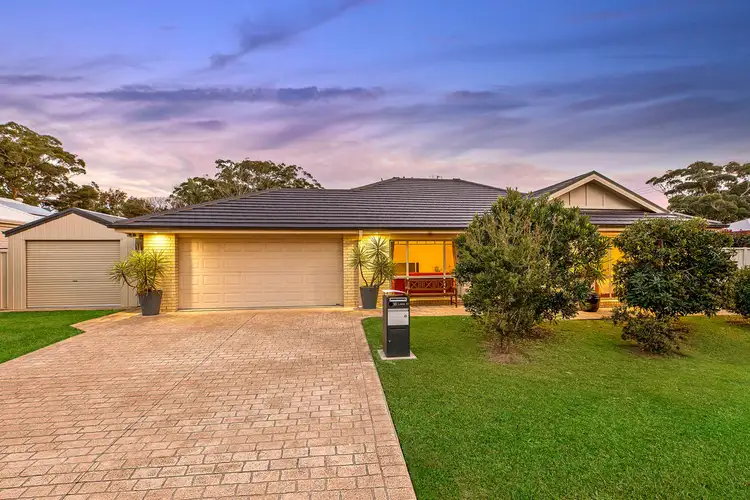16 Lakin Street, Bateau Bay NSW 2261