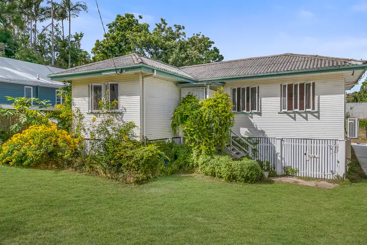 87 Plimsoll Street, Greenslopes QLD 4120