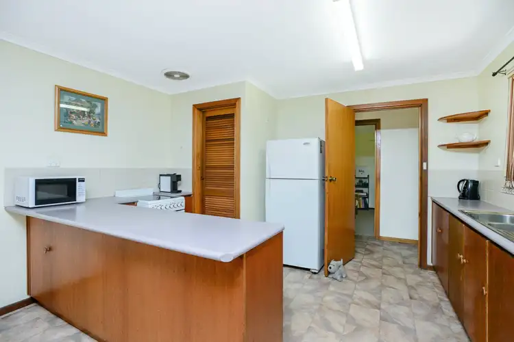 Sixth view of Homely house listing, 10 Ives Crecent, Mccracken SA 5211