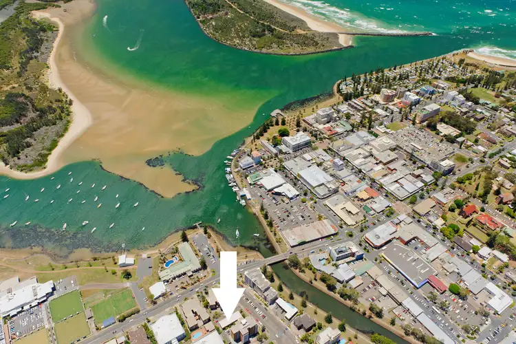 2/5 Hollingworth Street, Port Macquarie NSW 2444