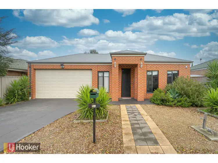 Main view of Homely house listing, 14 Emerald Circuit, Craigieburn VIC 3064