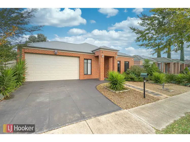 Second view of Homely house listing, 14 Emerald Circuit, Craigieburn VIC 3064