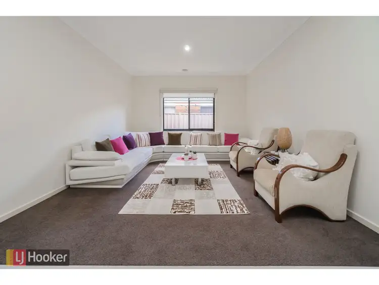 Fourth view of Homely house listing, 14 Emerald Circuit, Craigieburn VIC 3064