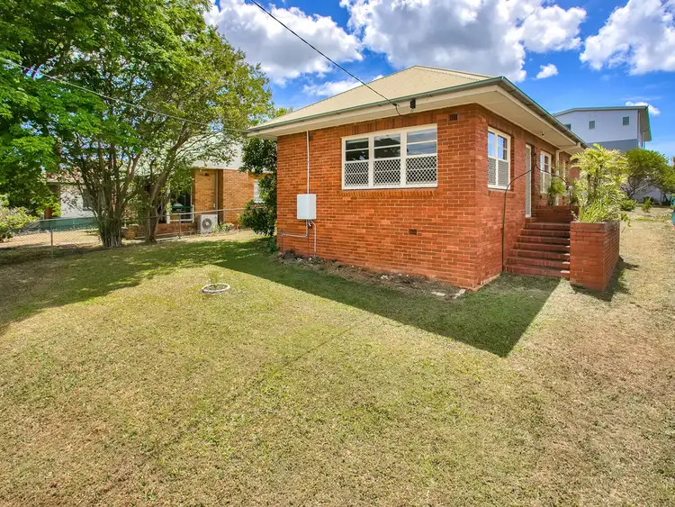 4 Valdora Lane, Stafford QLD 4053