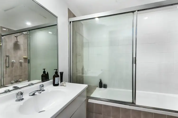 Fifth view of Homely unit listing, 74/1-19 Allen St, Pyrmont NSW 2009