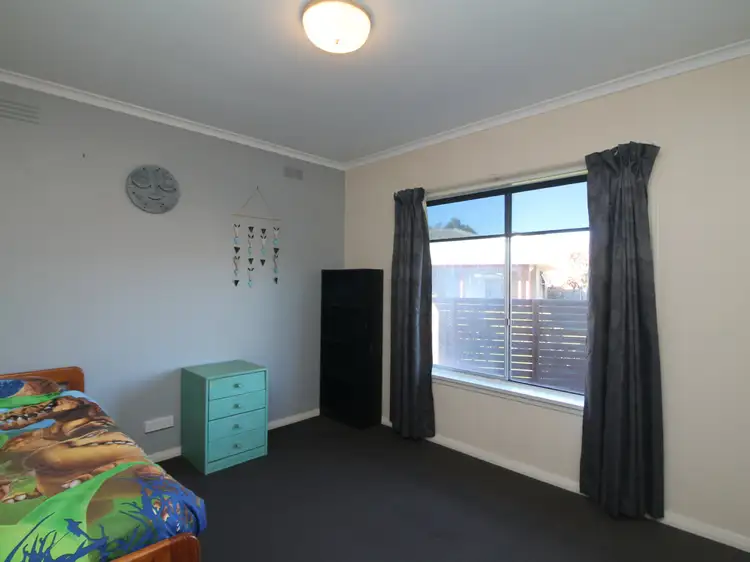 Fifth view of Homely house listing, 7 Glenda Court, Bairnsdale VIC 3875