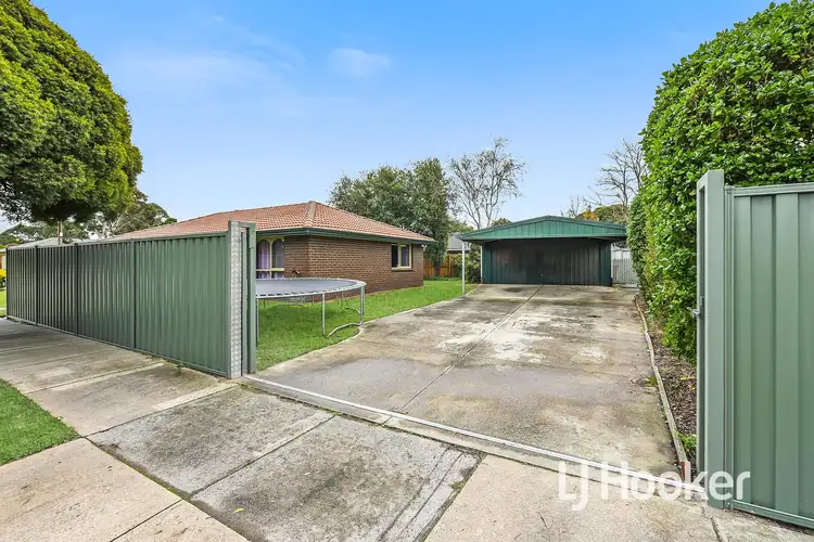 Sixth view of Homely house listing, 2 Karol Court, Hampton Park VIC 3976