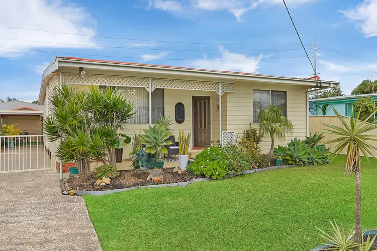 Main view of Homely house listing, 22 Kathleen White Crescent, Killarney Vale NSW 2261