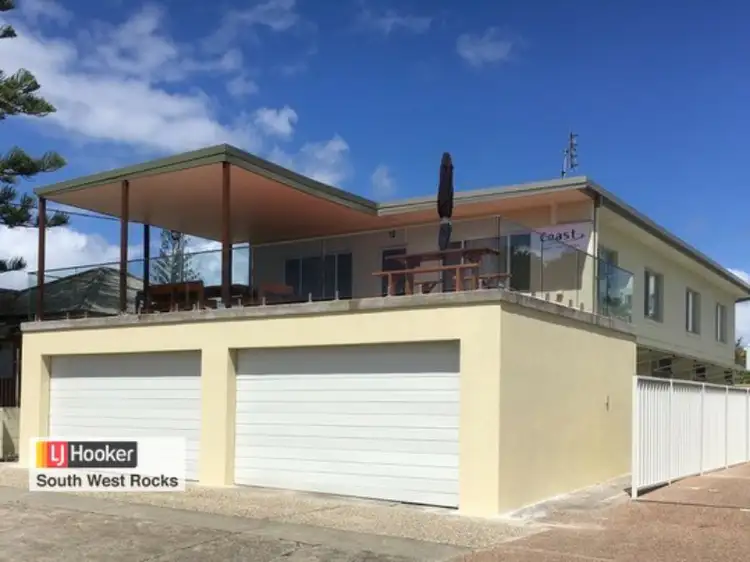 2/15 Memorial Avenue, South West Rocks NSW 2431
