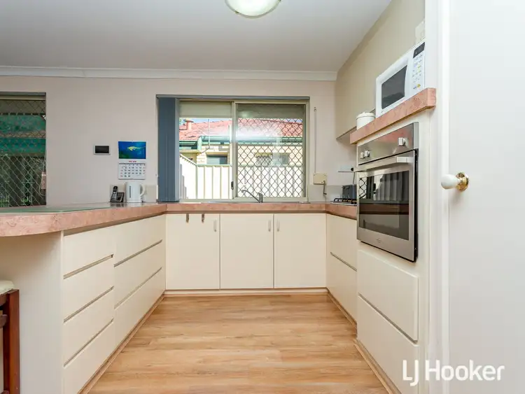 Fourth view of Homely villa listing, 4/6 Heron Place, Maddington WA 6109