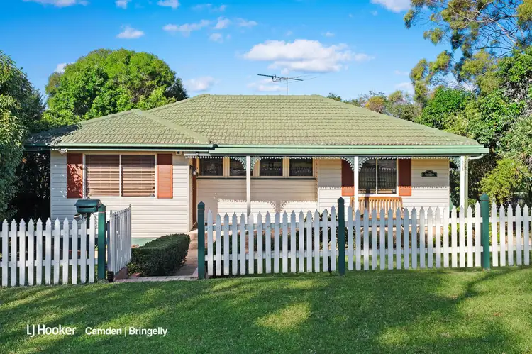 36 Hawkey Cres, Camden NSW 2570