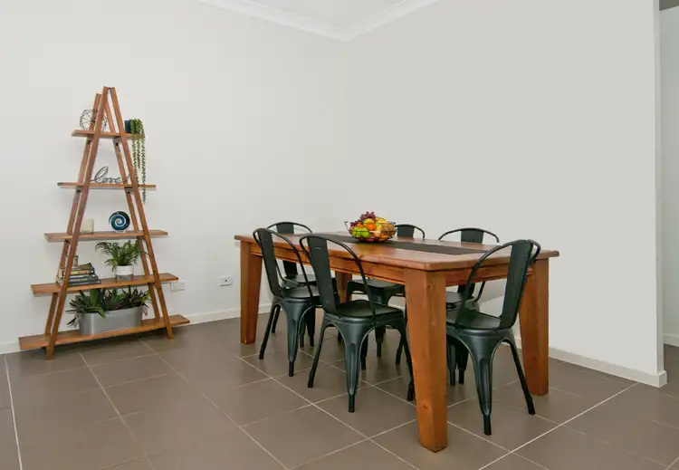 Fifth view of Homely house listing, 11 VARGON CIRCUIT, Holmview QLD 4207