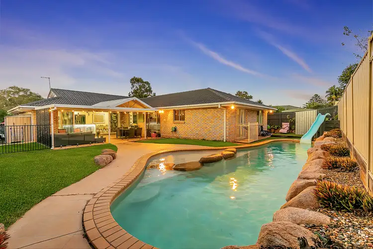 4 Pecan Court, Birkdale QLD 4159