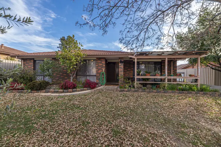 40 Abercorn Crescent, Isabella Plains ACT 2905