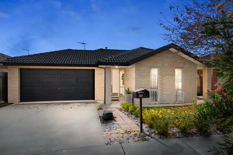 39 Dagmar Berne Street, Macgregor ACT 2615