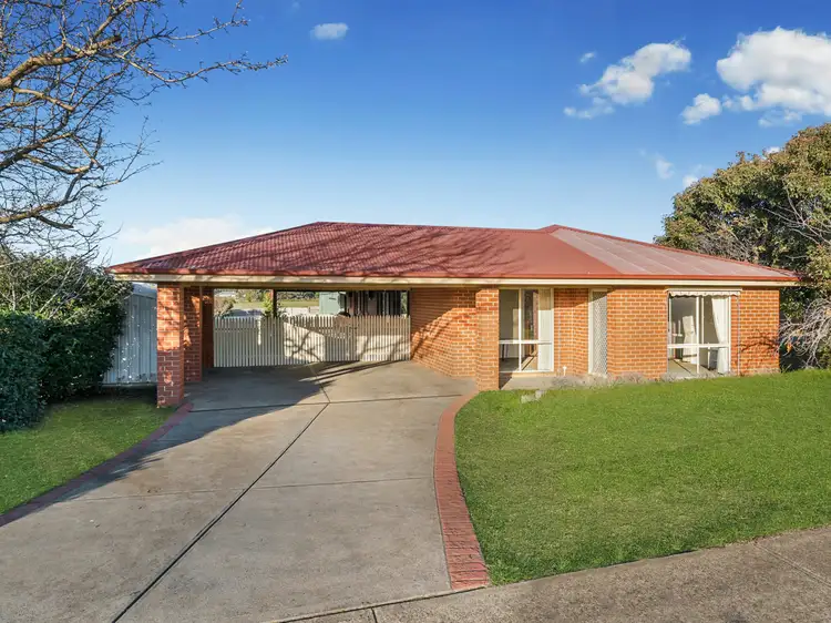 34 Cottage Crescent, Kilmore VIC 3764