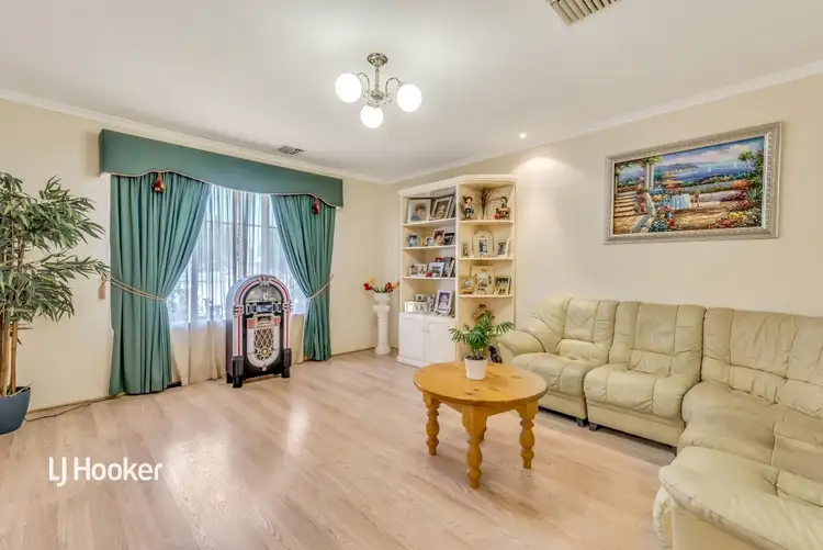 Fifth view of Homely house listing, 2 Legend Avenue, Walkley Heights SA 5098