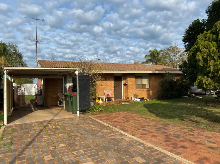 4 Palmer Crescent, Forbes NSW 2871