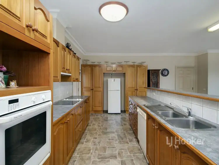 Sixth view of Homely house listing, 3 Marrah Drive, Wy Yung VIC 3875