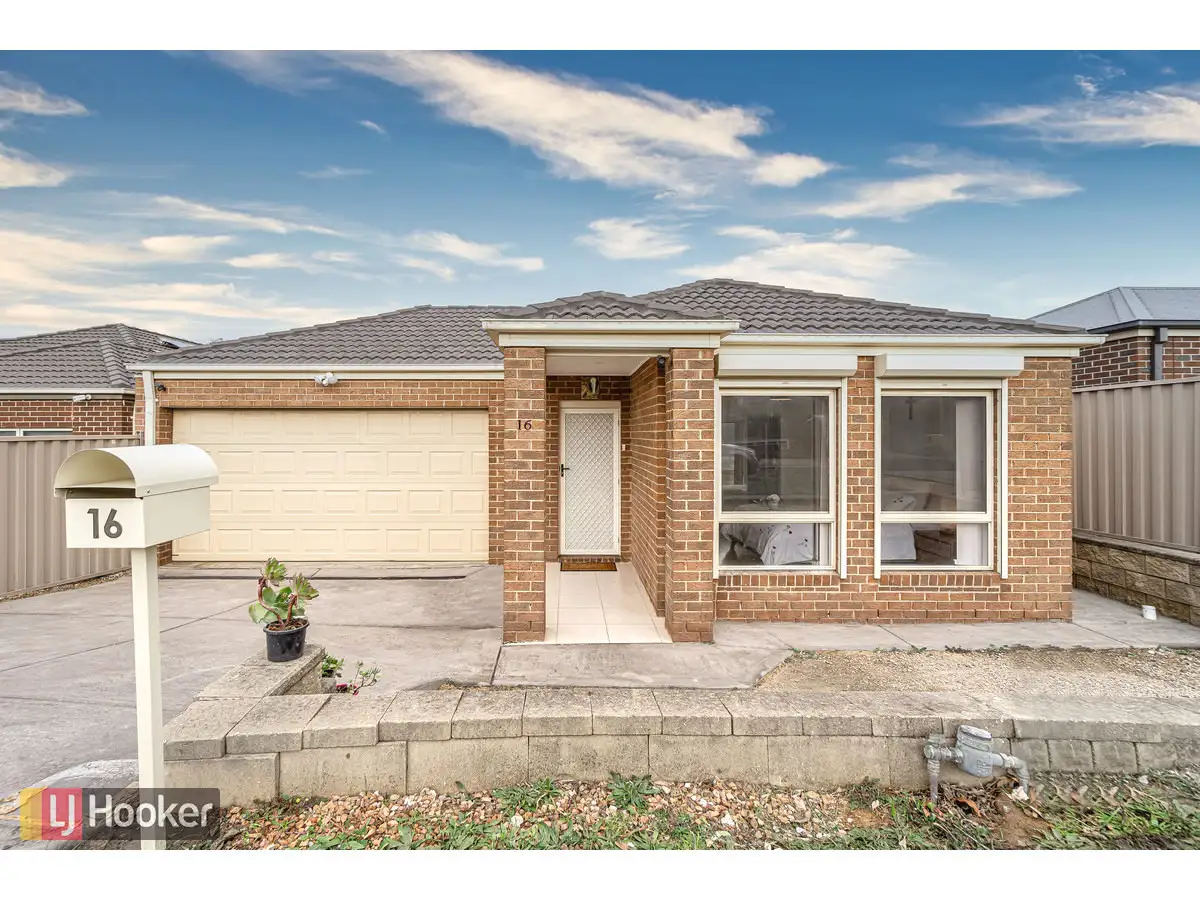 Main view of Homely house listing, 16 Discovery Close, Craigieburn VIC 3064