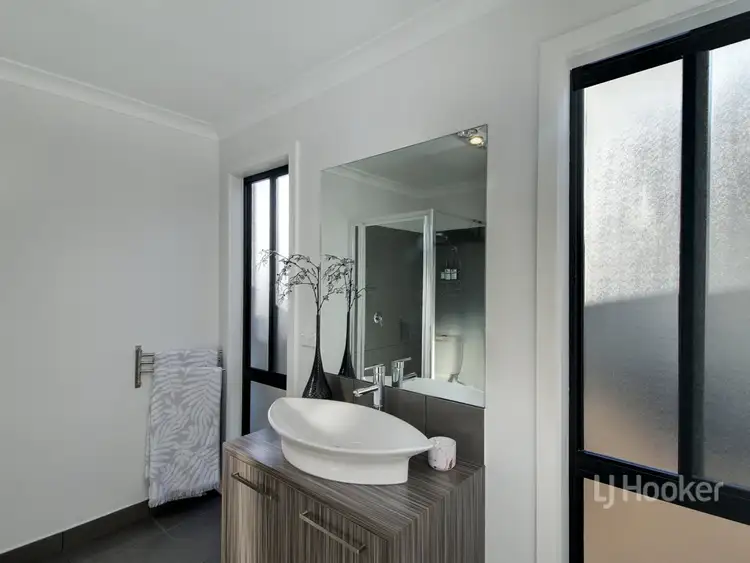 Seventh view of Homely house listing, 8 Birch Court, Eastwood VIC 3875