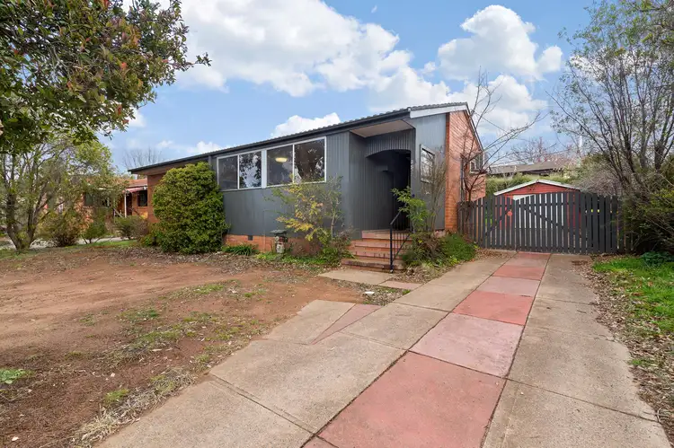 35 Macalister Crescent, Curtin ACT 2605