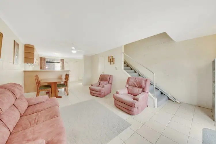Sixth view of Homely unit listing, 5/4 Wyndham Avenue, Boyne Island QLD 4680