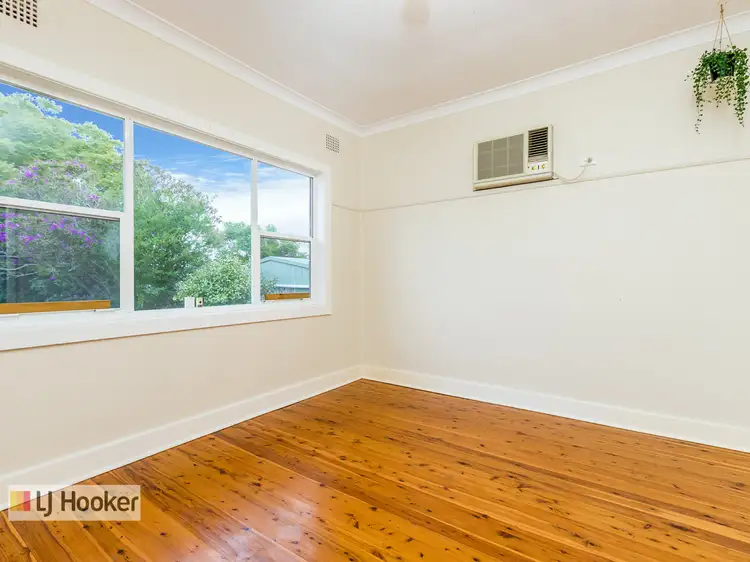 Fifth view of Homely house listing, 8 Kia-Ora Street, Raymond Terrace NSW 2324