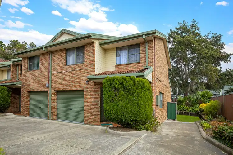 3/3 Henry Kendall Street, West Gosford NSW 2250